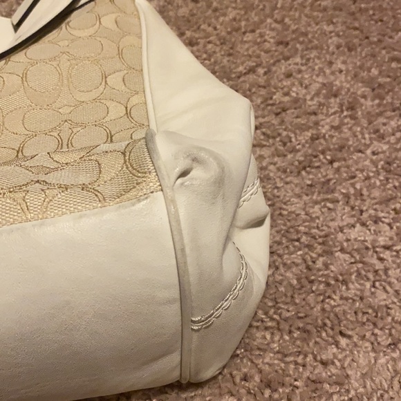 Authentic Coach Shoulder Bag - Picture 8 of 9